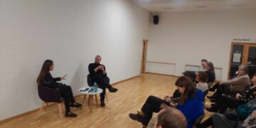 Marijampolėje svečiavosi žinomas žurnalistas, rašytojas Dovydas Pancerovas