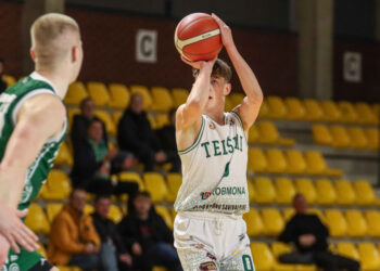 Marijampoliečiai suklupo Telšiuose