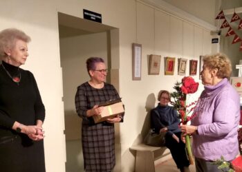 Šakiuose pristatyta sakralinių paveikslų paroda „Eleison“