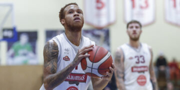 Devinas Hutchinsonas