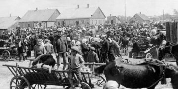 Turgaus diena, tarpukaris