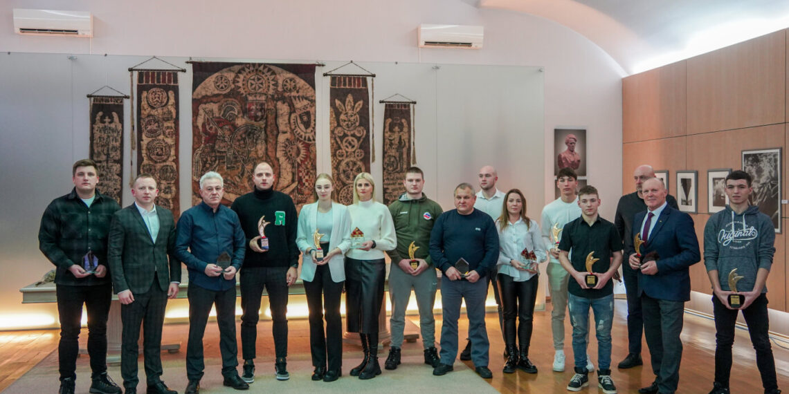 Apdovanoti geriausi 2023-ųjų metų Marijampolės savivaldybės sportininkai