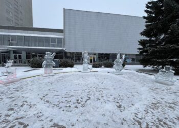 Ledo skulptūros Marijampolėje