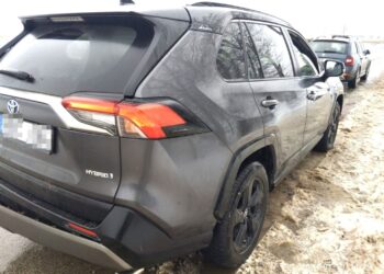 Po persekiojimo Kalvarijos pasieniečiai sulaikė nuo jų vogtu visureigiu sprukusį kaunietį