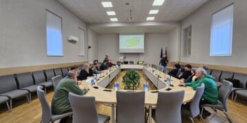 Šakių savivaldybėje lankėsi svečiai iš Lietuvos futbolo federacijos