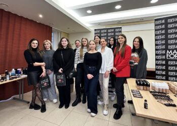 Pristatytos naujausios makiažo tendencijos