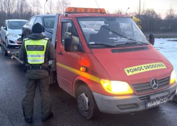 Kalvarijos pasieniečiai sulaikė suklastotą ukrainietišką pažymėjimą pateikusį vairuotoją