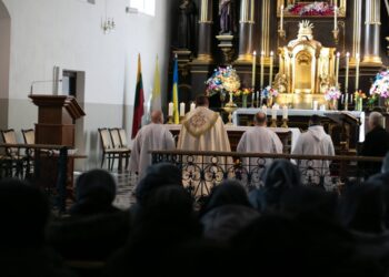 Marijampolės bazilikoje vyko pašvęstojo gyvenimo dienos minėjimas