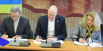 Pasirašyta sutartis dėl Vilkaviškio ekonomikos ir verslo akademijos įsteigimo