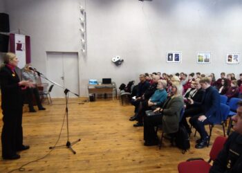 Vidaus reikalų ministrė susitiko su Šakių ugniagesiais gelbėtojais ir moksleiviais