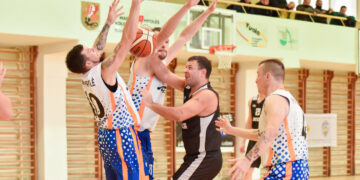 MARIJAMPOLĖS VETERANŲ KREPŠINIO LYGOS RUNGTYNĖS