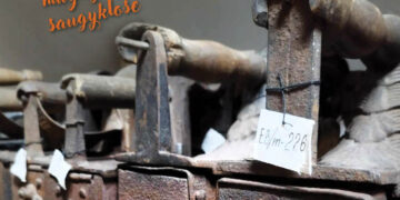 Atvirų durų dienos muziejaus eksponatų saugyklose