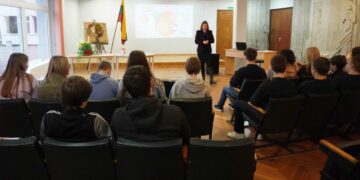 Mokinių iš Lukšių ir Lekėčių apsilankymas