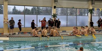 Moksleivių „Drakono“ valčių varžybos