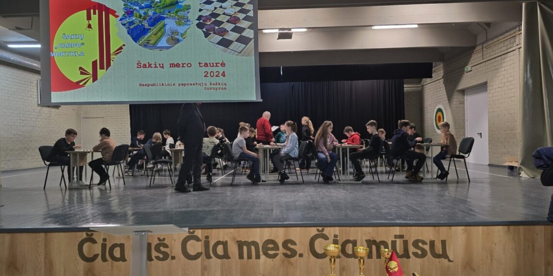 Šakių „Varpo“ mokykloje vyko respublikinis šaškių turnyras