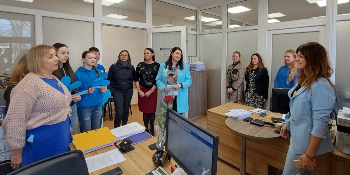 Sangrūdos pagrindinės mokyklos auklėtiniai apsilankė Kalvarijos savivaldybėje Pasaulinės autizmo supratimo dienos proga