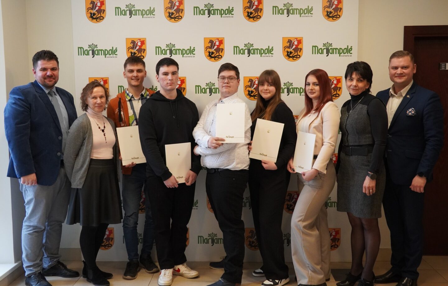 Stipendijomis apdovanoti geriausi Marijampolės PRC mokiniai