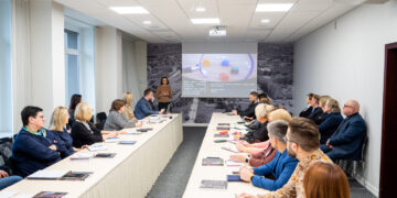 Švietimo įstaigų vadovų pasitarime aptarti aktualūs klausimai