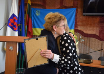 Vilkaviškio rajono savivaldybės darbuotojai pagerbti už gimtosios kalbos puoselėjimą