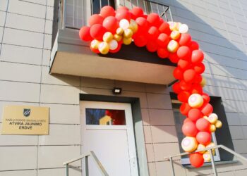 Kazlų Rūdoje atidaryta Atvira jaunimo erdvė