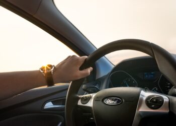 Suprasti privalomąjį vairuotojų draudimą