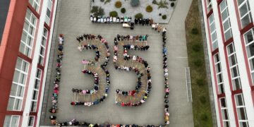 „Ryto“ pagrindinė mokykla padovanojo išradingą dovaną Marijampolei