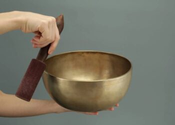 Dainuojančių dubenų pradžiamokslis – ką svarbu žinoti prieš pradedant