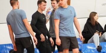 Kazlų Rūdos atvirų 4×4 tinklinio pirmenybių reguliaraus sezono pusiaukelėje toliau lyderiauja „ABC“