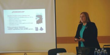 Klausos negalią turintiems asmenims - civiliniai mokymai