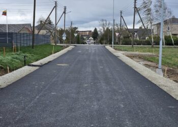 Prasidėjo Šakių rajono savivaldybės kelių asfaltavimo darbai