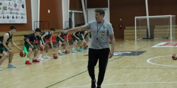 Vilkaviškio sporto ir pramogų centre - Olimpinio čempiono V. Chomičiaus apsilankymas