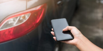 Telefonų aktualumas vis svarbesnis automobilių pramonėje