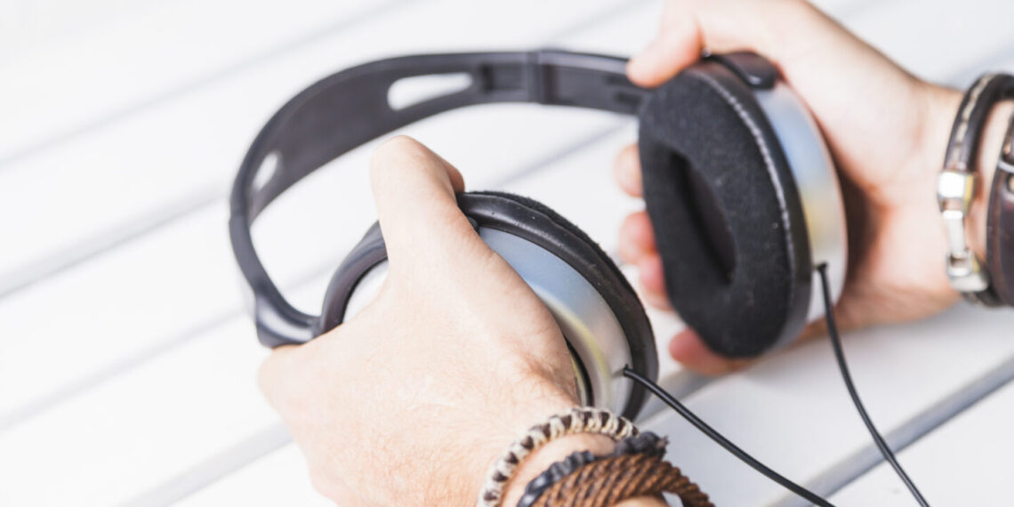 Dažnas ausinių naudojimas gali sukelti rimtų problemų