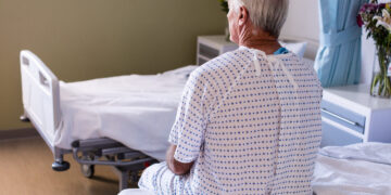 Senjoras ligoninėje