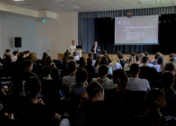 Propagandos technikos ir melagingos naujienos – kaip neužkibti ant jų kabliuko?