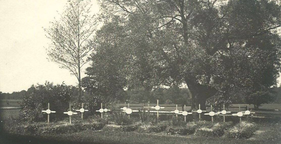 Galimai Ąžuolų Būdos apylinkės - vokiečių karių kapai