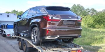 Pasieniečiai sulaikė ką tik Vokietijoje pavogtą prabangų visureigį