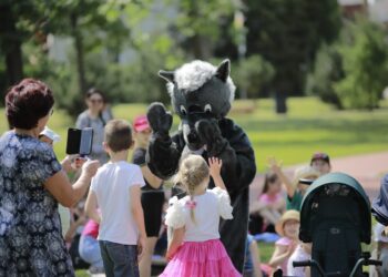 Marijampolės Cukrinio festivalio sūkuryje – Teatralizuoti garsiniai pasakų skaitymai