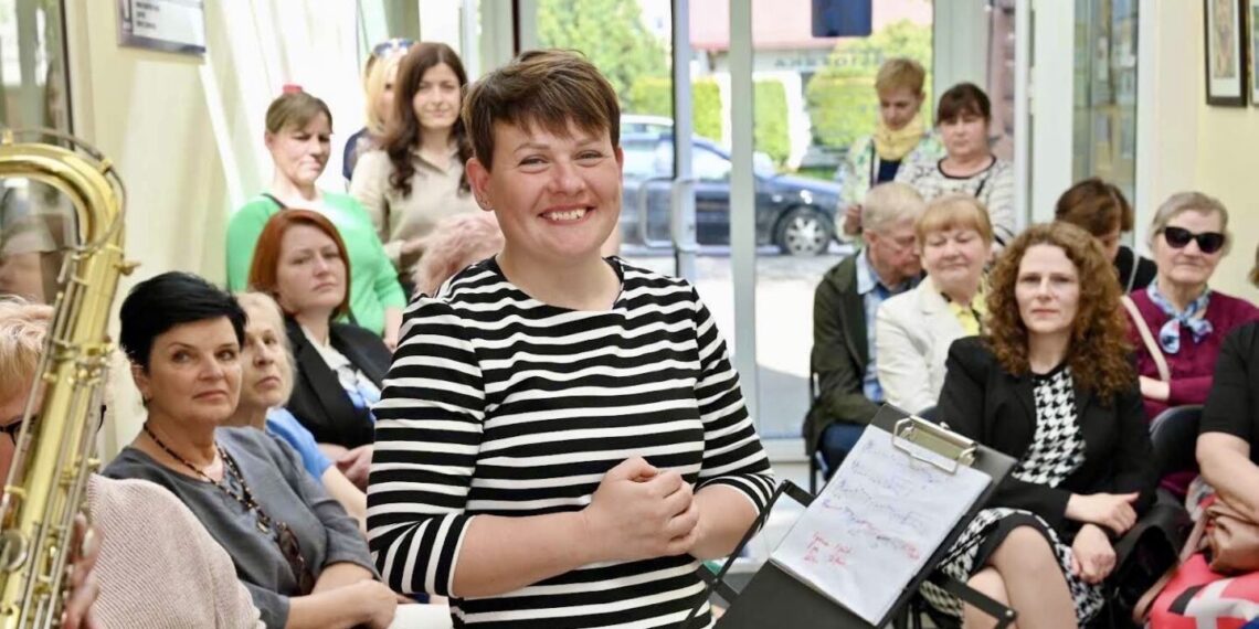 Šakių viešojoje bibliotekoje atidaryta laimingo žmogaus paroda