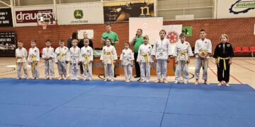 Šakių džiudžitso ir kobudo sporto klubas „Ošimas“ atšventė 30-ties metų jubiliejų