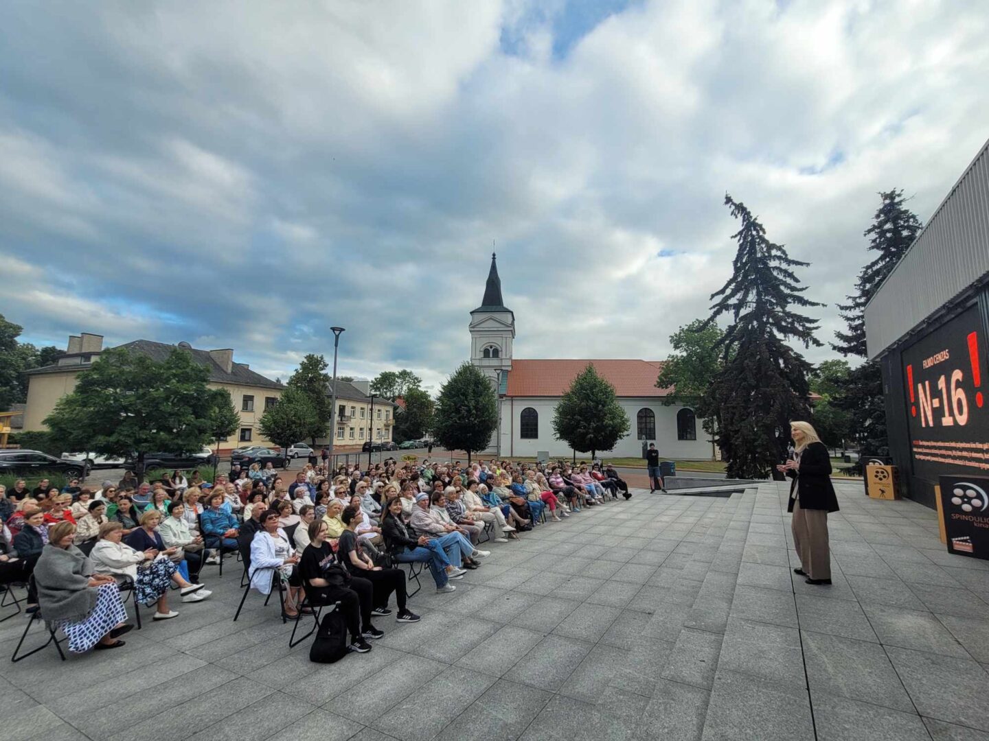 Trečiadienį startavo šio sezono „Spindulio kinas po atviru dangumi“