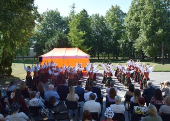 Marijampolės PRC Vilkaviškio skyriaus absolventams įteikti diplomai