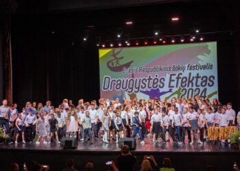 Marijampolės kultūros centre įvyko judesio ir šokio festivalis „Draugystės efektas 2024“