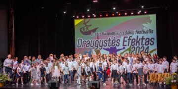 Marijampolės kultūros centre įvyko judesio ir šokio festivalis „Draugystės efektas 2024“