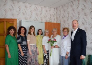 Švietimo pagalbos tarnyboje šiltai sutikta nauja vadovė
