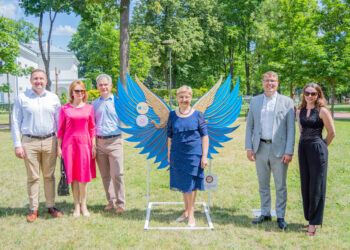 Vaikų globos renginių savaitė atidaryta švente „Pasimatuok sparnus“