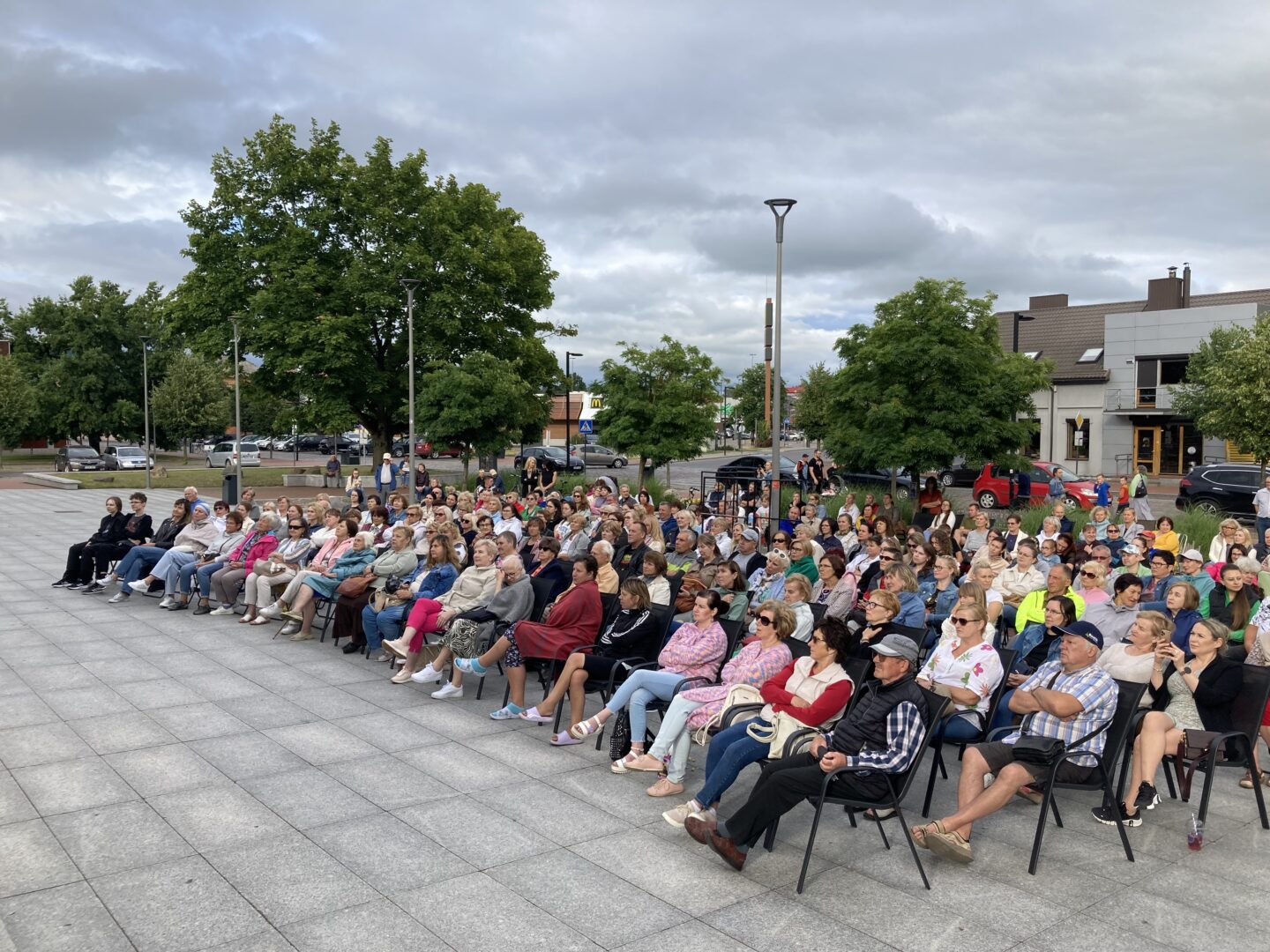 Seansą stebėjo daugiau nei porą šimtų kino mylėtojų