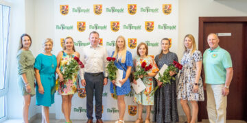 Globėjų dienos proga įteiktos padėkos budinčioms globėjoms už pagalbą tėvų globos netekusiems vaikams