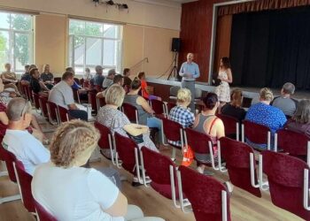 Kalvarijoje vyko susitikimas priklausomybę turintiems asmenims ir jų artimiesiems