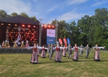 Šakiai linksmai atšventė 425-ąjį gimtadienį